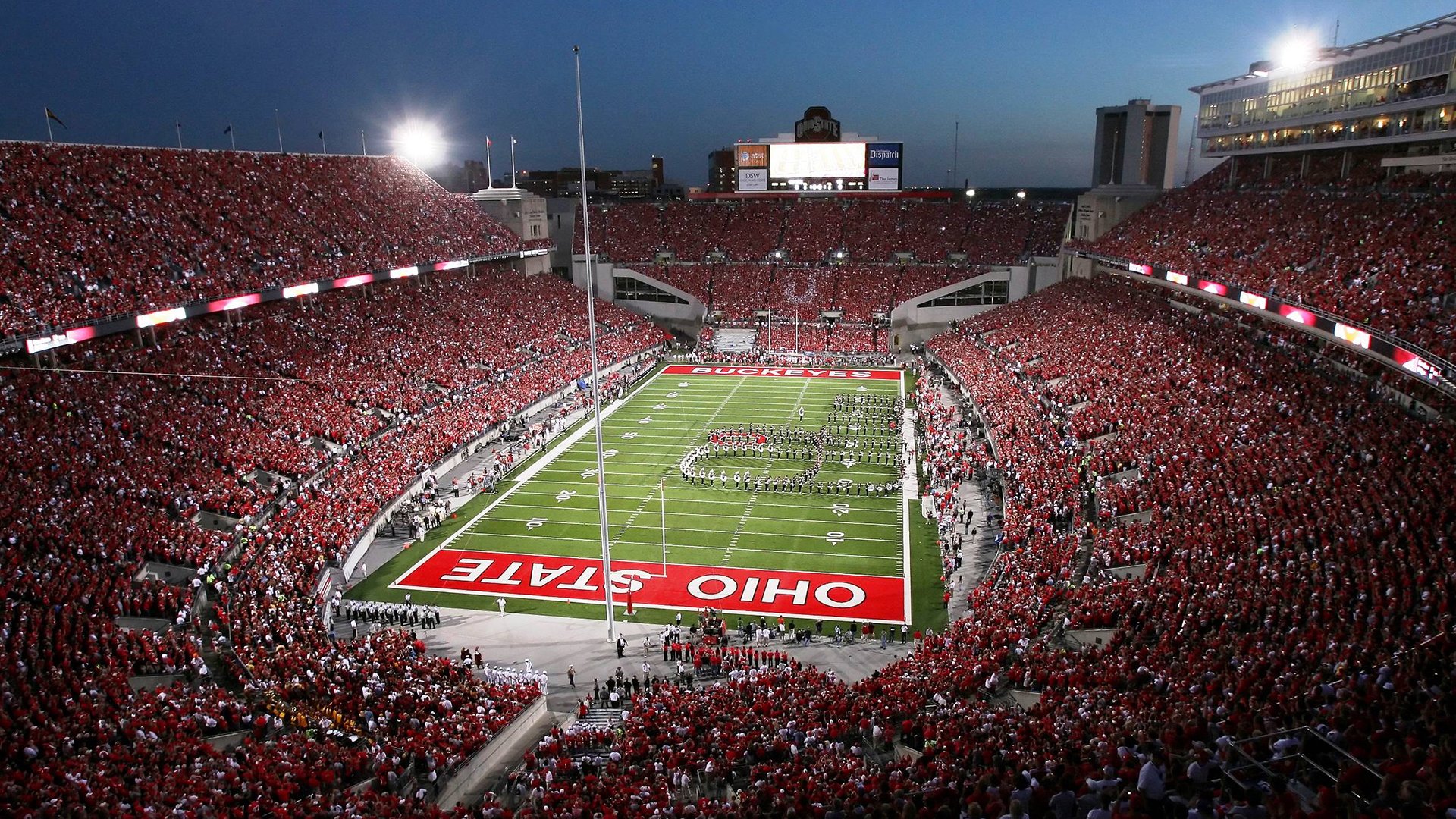 卡昂凭借前场高压掌控比赛节奏，卡昂位置